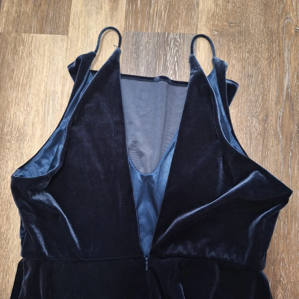 Jenny Yoo Collection Navy Blue Velvet Strappy Draped Neck Maxi Dress, Sz 18 - Picture 7 of 8